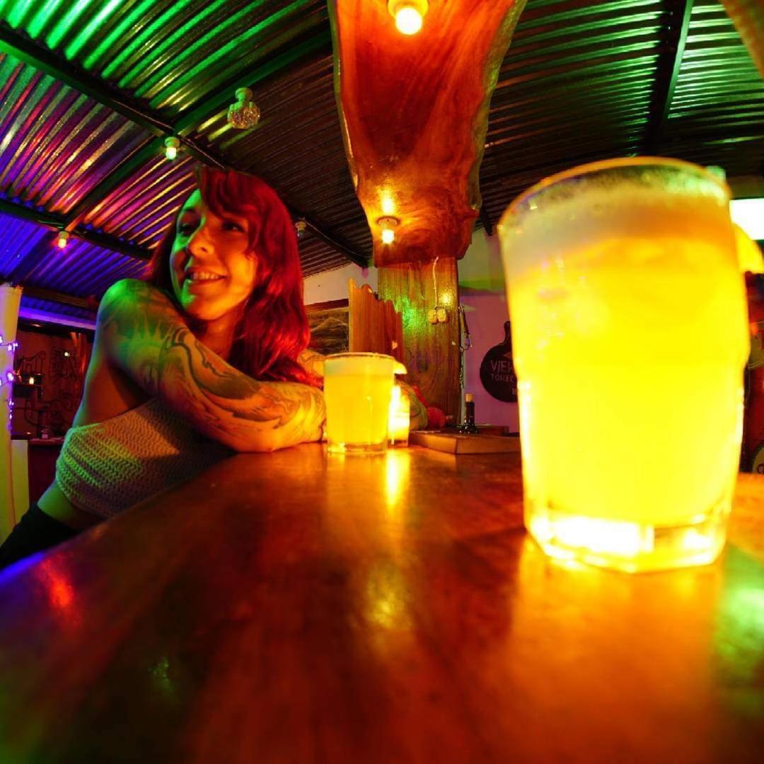 Hostel Life Is Good Moyogalpa Exteriör bild