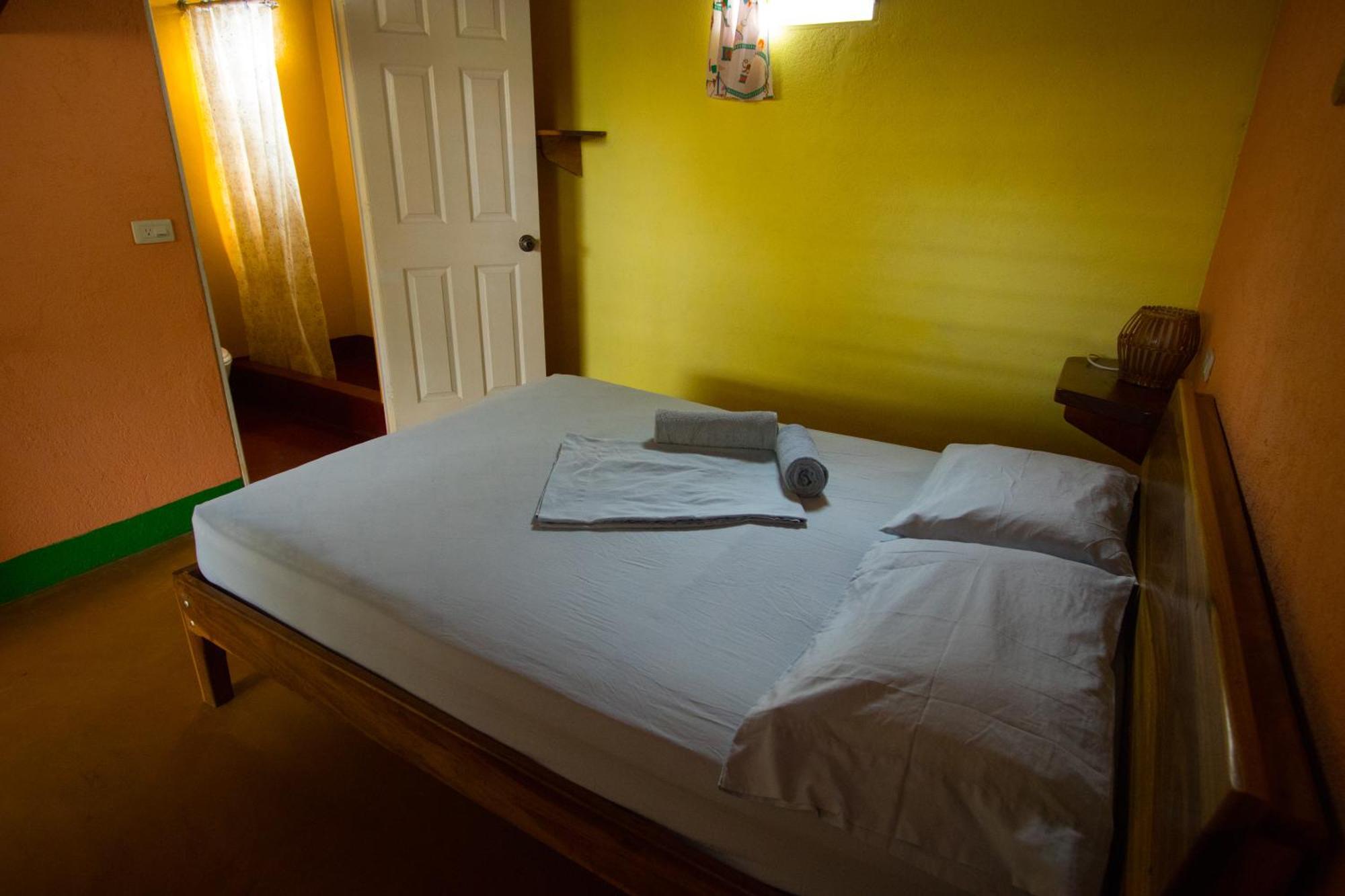 Hostel Life Is Good Moyogalpa Exteriör bild